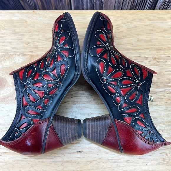 ⭐️Spring Step L'Artiste Arabella Ankle Booties Side Zip Red/Black Sz 35/4 - Picture 4 of 9